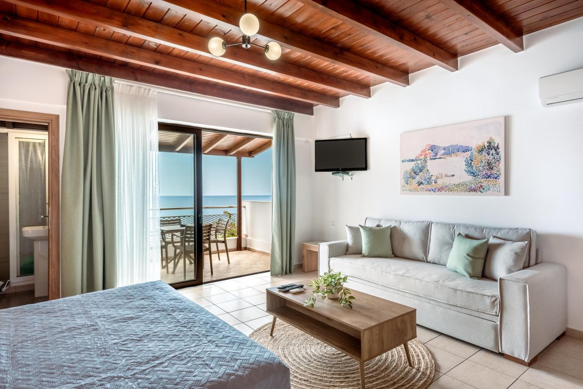 Superb Apartments Kriaras Sea View In Sfakia Хора-Сфакион Экстерьер фото