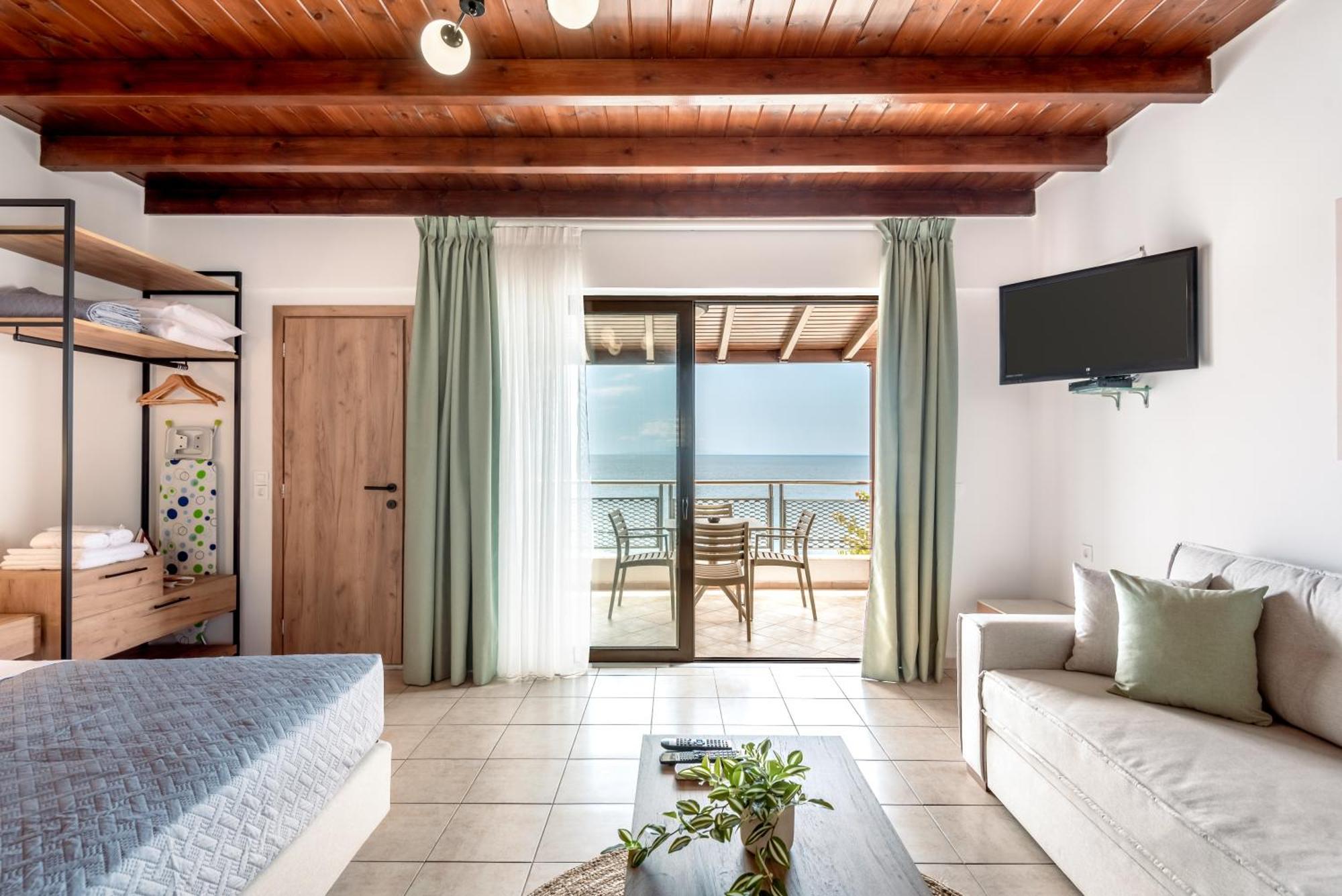Superb Apartments Kriaras Sea View In Sfakia Хора-Сфакион Экстерьер фото