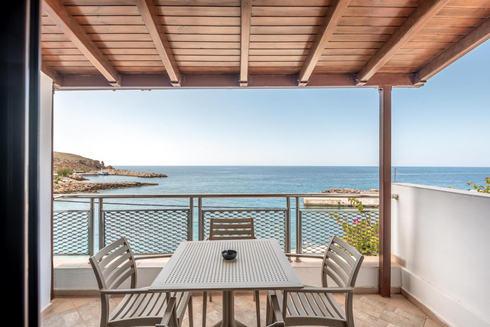 Superb Apartments Kriaras Sea View In Sfakia Хора-Сфакион Экстерьер фото
